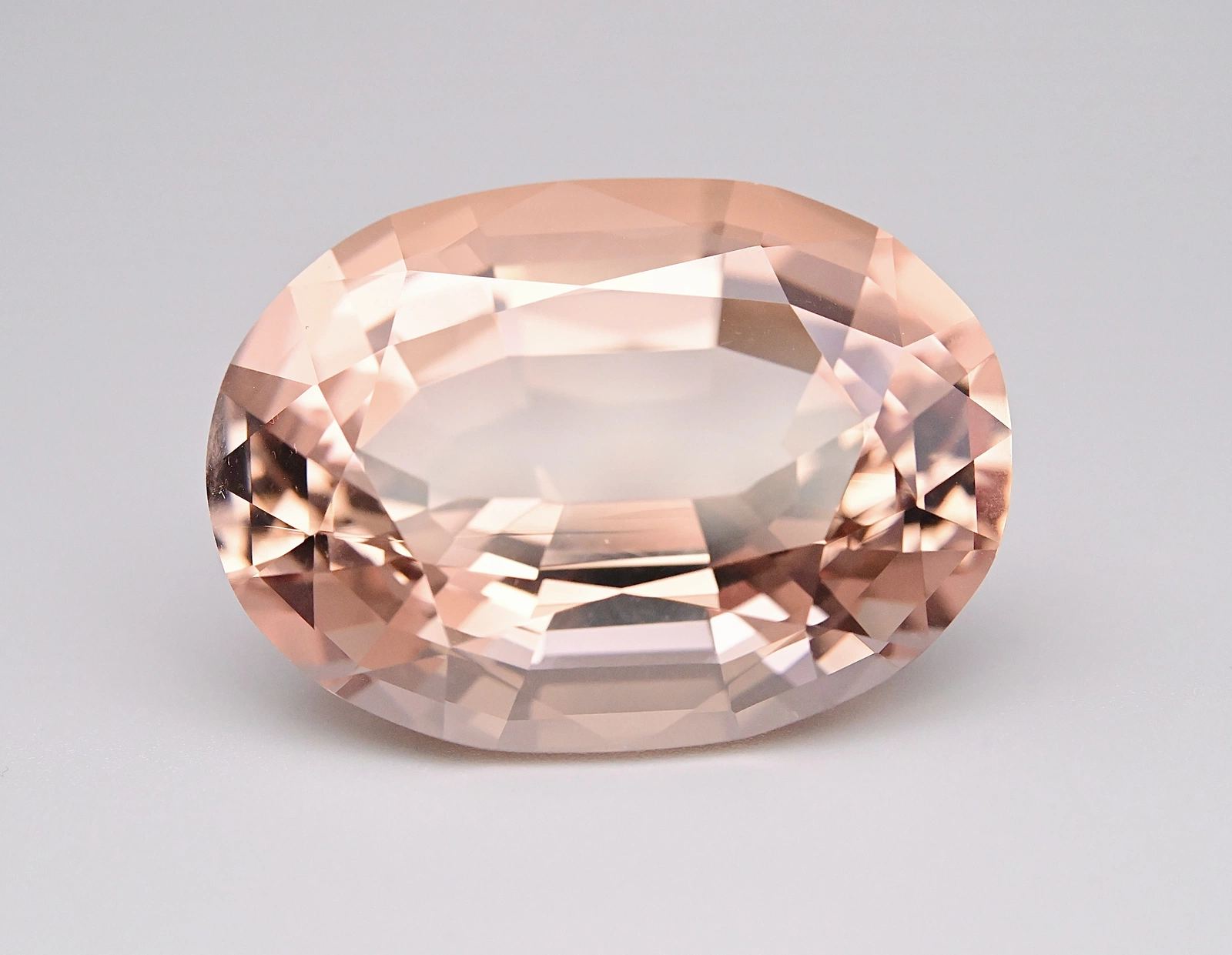 Presenting Natural 86.26 Carat Pink Morganite Gemstone - Image 6